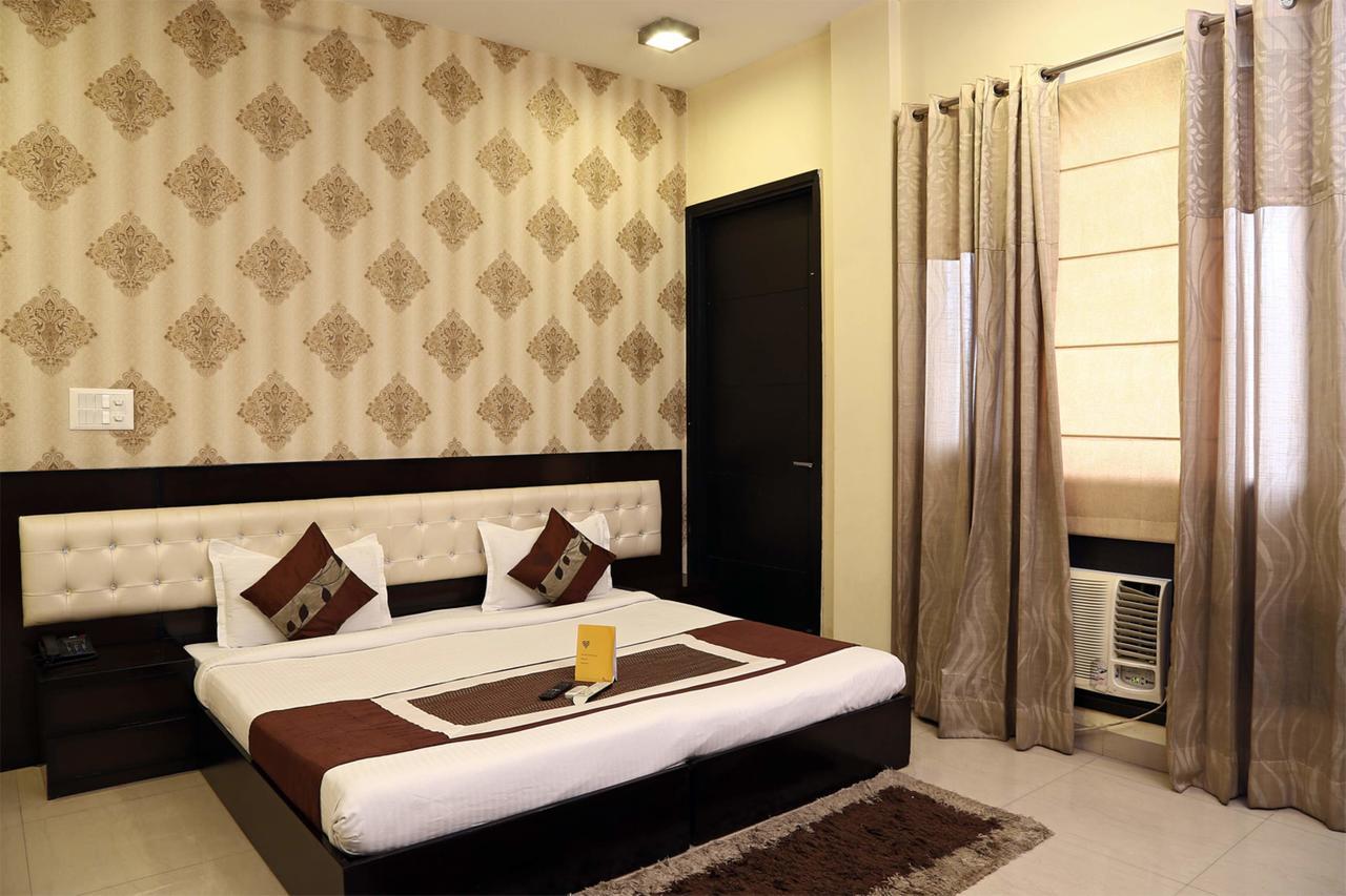 Fabhotel Signature Cyber Park Delhi  Exterior photo