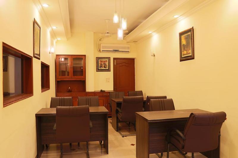Fabhotel Signature Cyber Park Delhi  Exterior photo