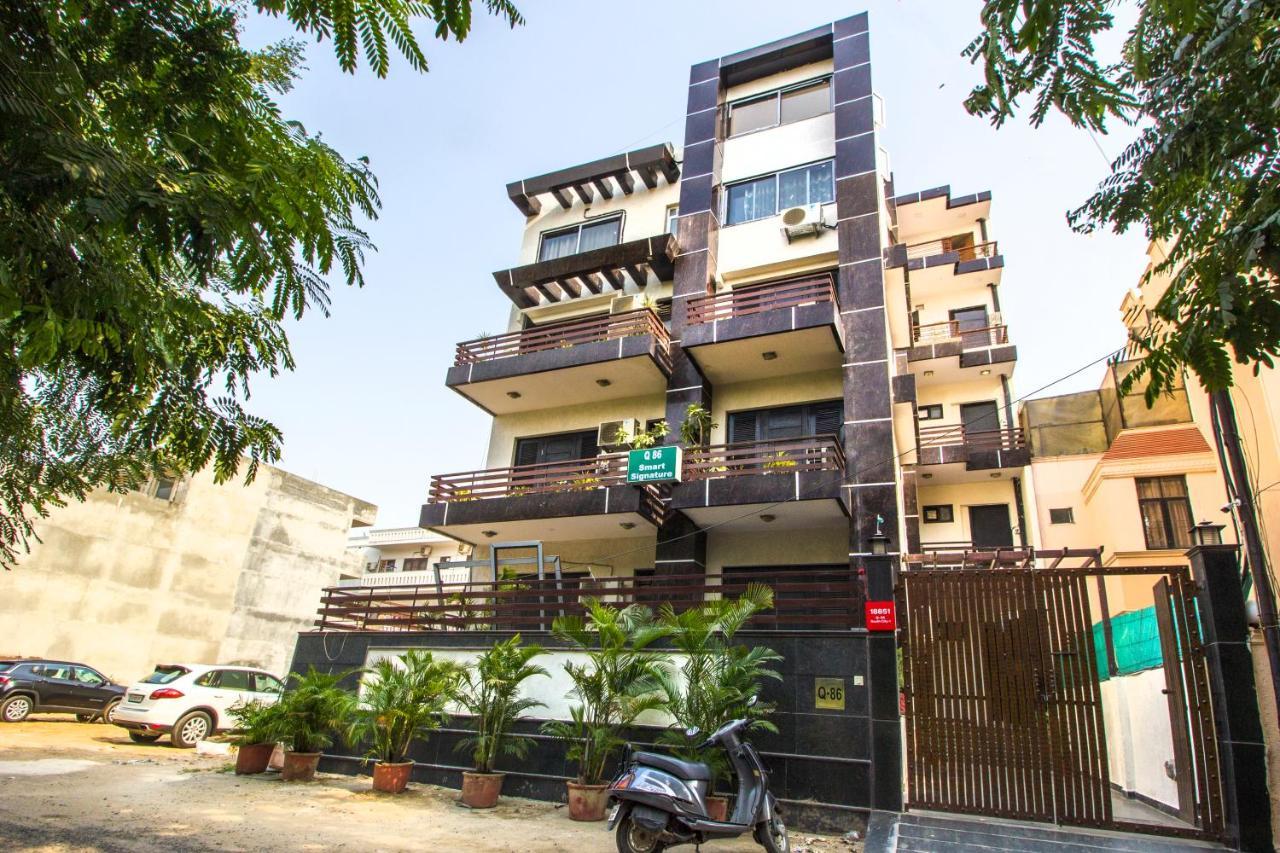 Fabhotel Signature Cyber Park Delhi  Exterior photo