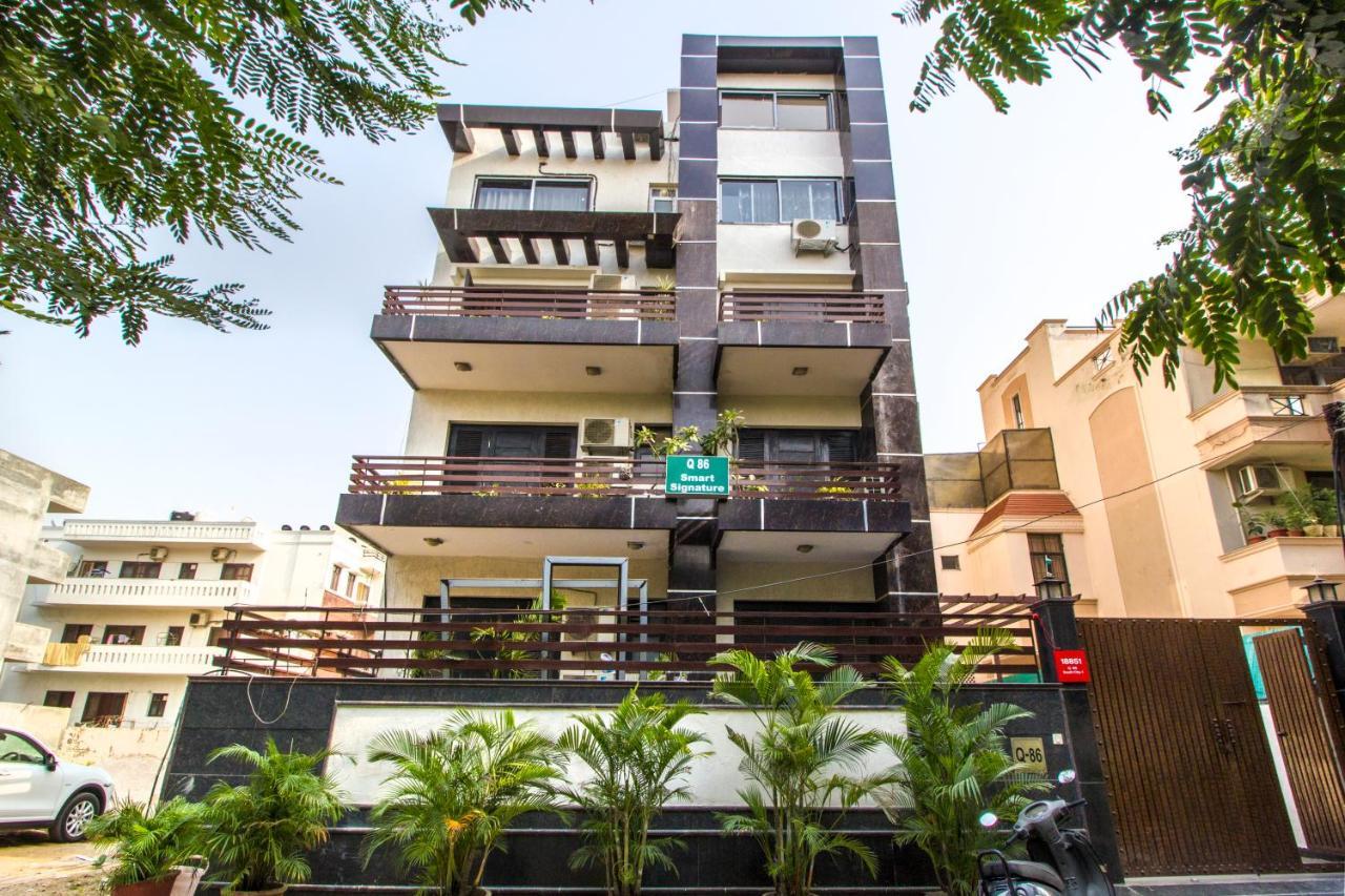 Fabhotel Signature Cyber Park Delhi  Exterior photo