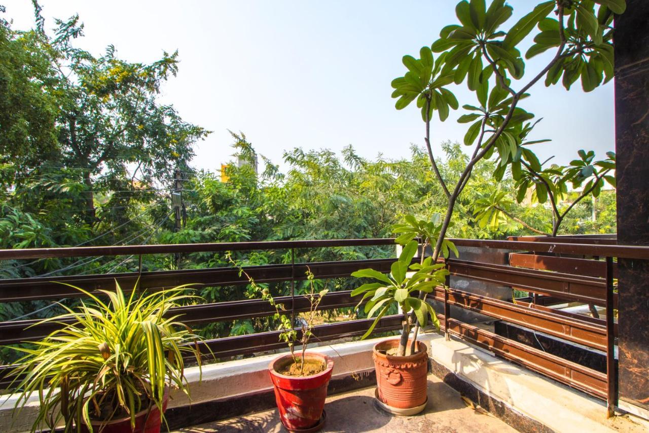 Fabhotel Signature Cyber Park Delhi  Exterior photo